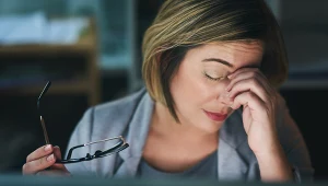 Kolejne badanie dowodzi, że przepracowanie jest szkodliwe dla zdrowia