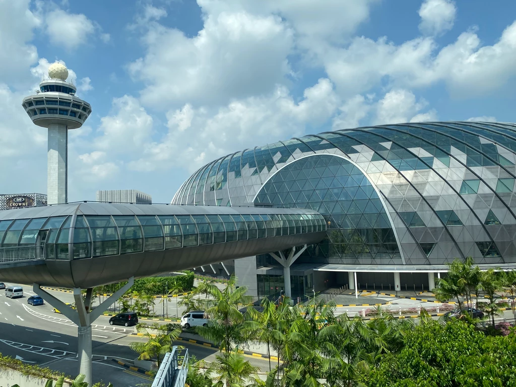 Singapur buduje piąty terminal. Lotnisko Changi ma być jeszcze większe – i jeszcze bardziej przyjazne Singapur buduje piąty terminal. Lotnisko Changi ma być jeszcze większe – i jeszcze bardziej przyjazne