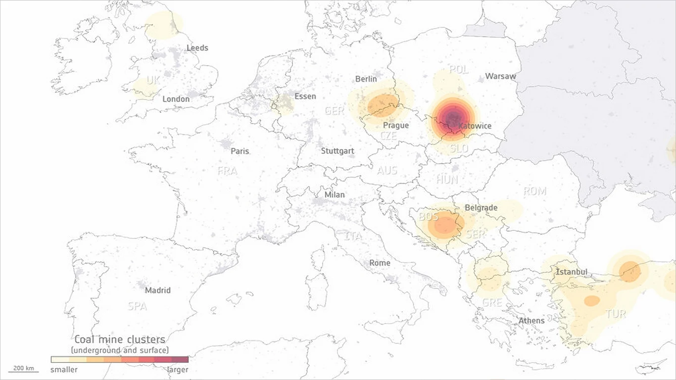 Mapa Europy Środkowej pokazująca skupiska kopalni węgla, podziemnych i powierzchniowych. Największe skupiska zaznaczone są intensywnym kolorem czerwonym, szczególnie w rejonie Katowic. Mniejsze klastery występują w pobliżu Pragi i Belgradu.
