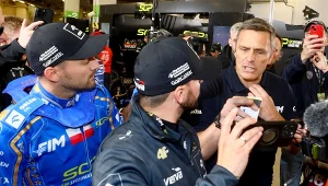 Awantura na PGE Narodowym. Wściekły Zmarzlik ruszył na nich ze smartfonem