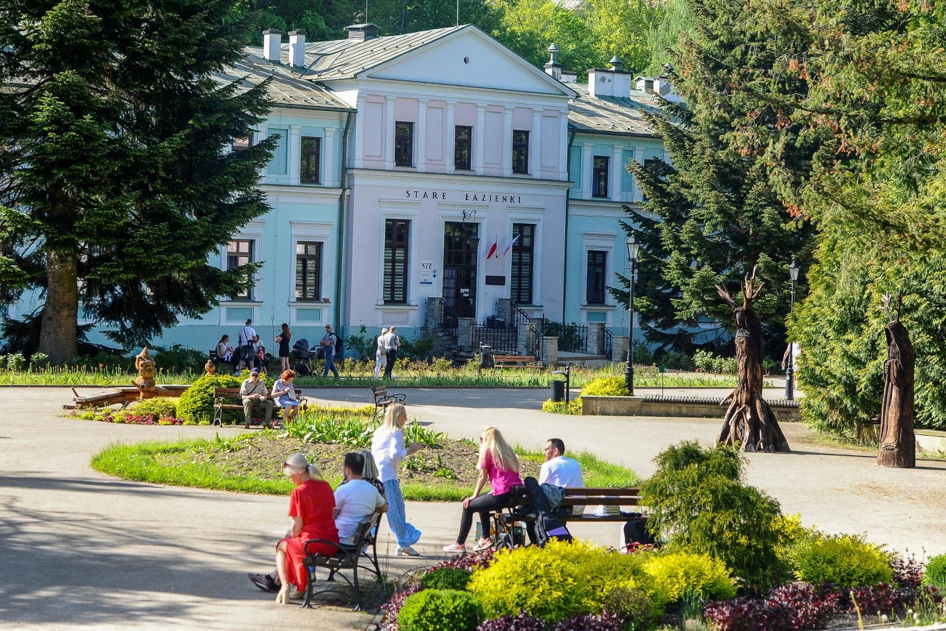 Iwonicz-Zdrój to urokliwe uzdrowisko w województwie podkarpackim. Za co uwielbiają je turyści i kuracjusze?