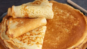 Zapomnij o klasycznych naleśnikach. Ten składnik zmienia wszystko