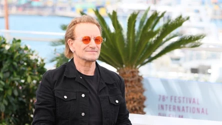 Bono (U2) podczas festiwalu w Cannes