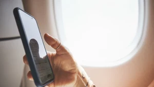 Czy w samolocie można używać telefonu? Tak, ale tylko w ten sposób