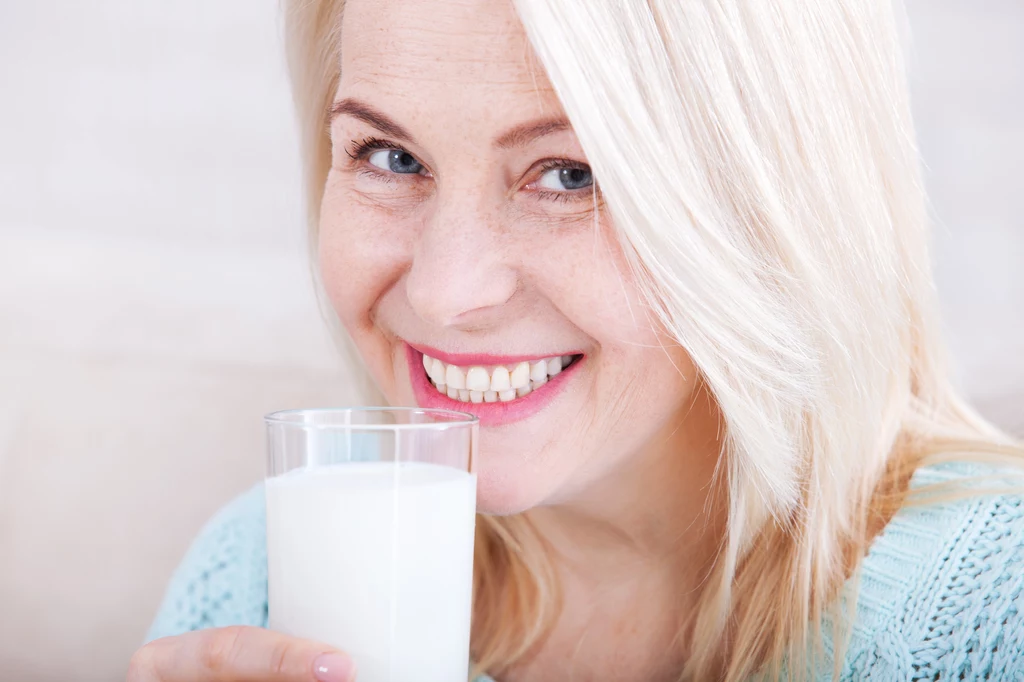 Kefir jest skarbnicą składników mineralnych takich jak wapń, fosfor oraz witamin z grupy B Kefir jest skarbnicą składników mineralnych takich jak wapń, fosfor oraz witamin z grupy B