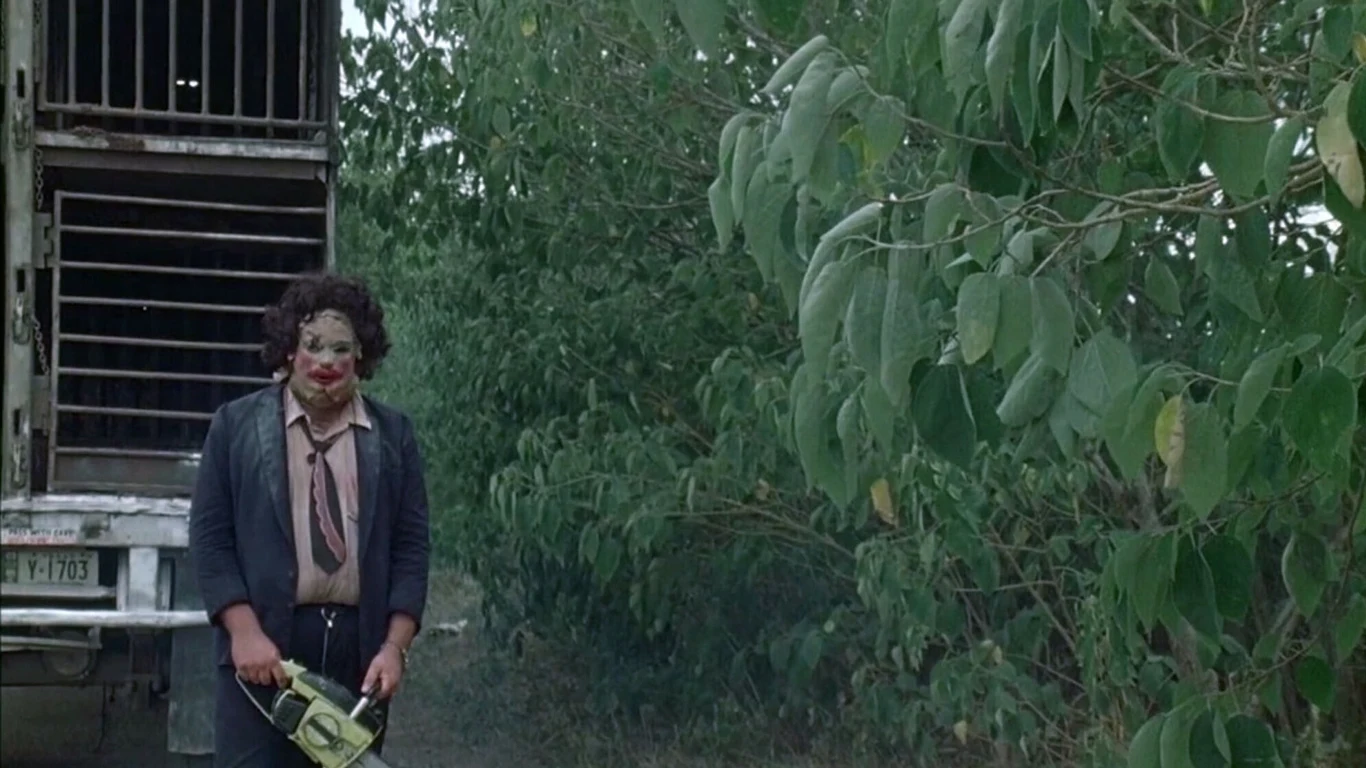 Kadr z filmu "Teksańska masakra piłą mechaniczną" Kadr z filmu "Teksańska masakra piłą mechaniczną"