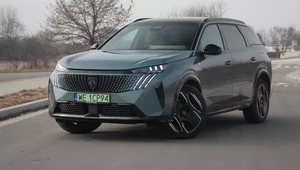 Stylizacja jak marzenie, a zasięg jak z horroru. Peugeot e-5008 w teście