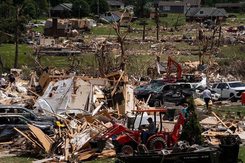 Zniszczona przez tornado miejscowość London w stanie Kentucky. Łącznie weekendowe burze w trzech amerykańskich stanach pochłonęły co najmniej 28 osób