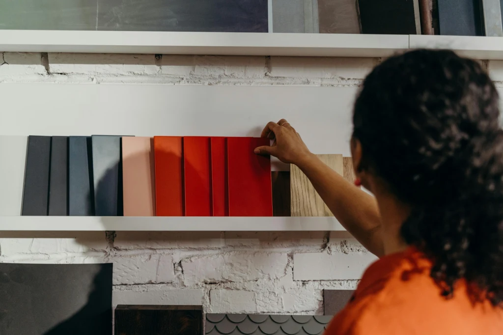 Dobre źródło informacji to również opinie byłych klientów – szczególnie te, które można znaleźć w niezależnych serwisach takich jak Google czy Proplo