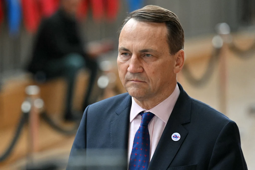 Radosław Sikorski chce uzgodnić 18. pakiet sankcji na Rosję do końca czerwca.