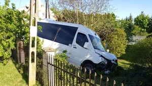 Wypadek busa w Łęgajnach. Ranne dzieci w szpitalu