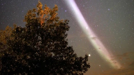 Ten słup światła był widoczny na polskim niebie 