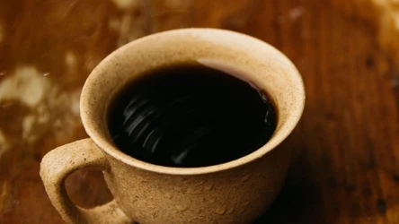 Smaczna kawa z pestek daktyli nie zawiera kofeiny 