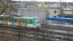 Dotacje UE na zakup pociągów. Eksperci mówią o "kuriozalnej sytuacji"