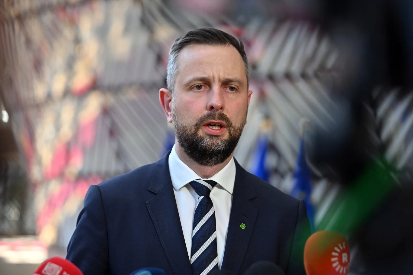 Polska liczy na 120-130 mld zł z unijnego programu pożyczek na obronność SAFE - powiedział w Brukseli minister obrony Władysław Kosiniak-Kamysz Polska liczy na 120-130 mld zł z unijnego programu pożyczek na obronność SAFE - powiedział w Brukseli minister obrony Władysław Kosiniak-Kamysz