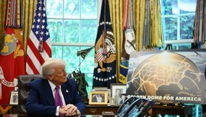 Donald Trump ujawnił plany Złotej Kopuły. "Pociski nawet z kosmosu"