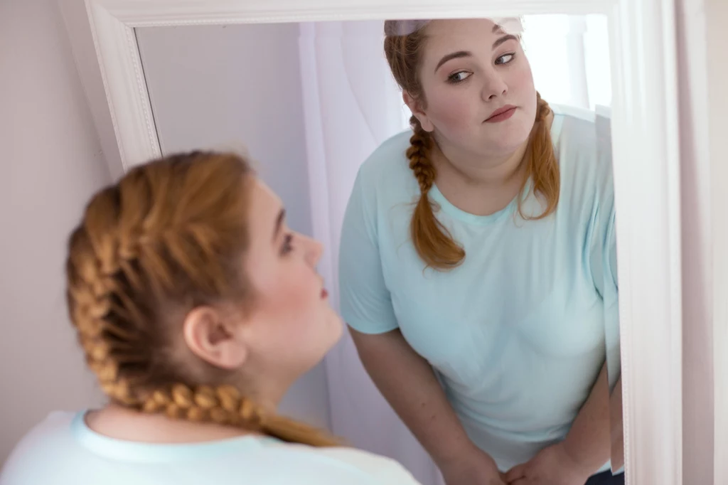 Stosujesz restrykcyjną dietę, a efektów nie widać? Zwróć uwagę na te objawy Stosujesz restrykcyjną dietę, a efektów nie widać? Zwróć uwagę na te objawy