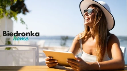 Idealny tablet na wakacje w Biedronce 