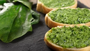 Pyszne i zdrowe pesto. Składnik rośnie tuż przy płocie