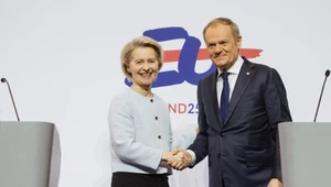 "Le Monde": Pomocna dłoń Ursuli von der Leyen dla Donalda Tuska