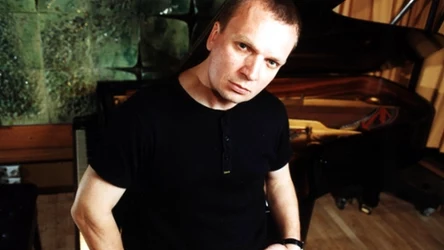 Grzegorz Ciechowski zmarł 22 grudnia 2001 r. w wieku 44 lat