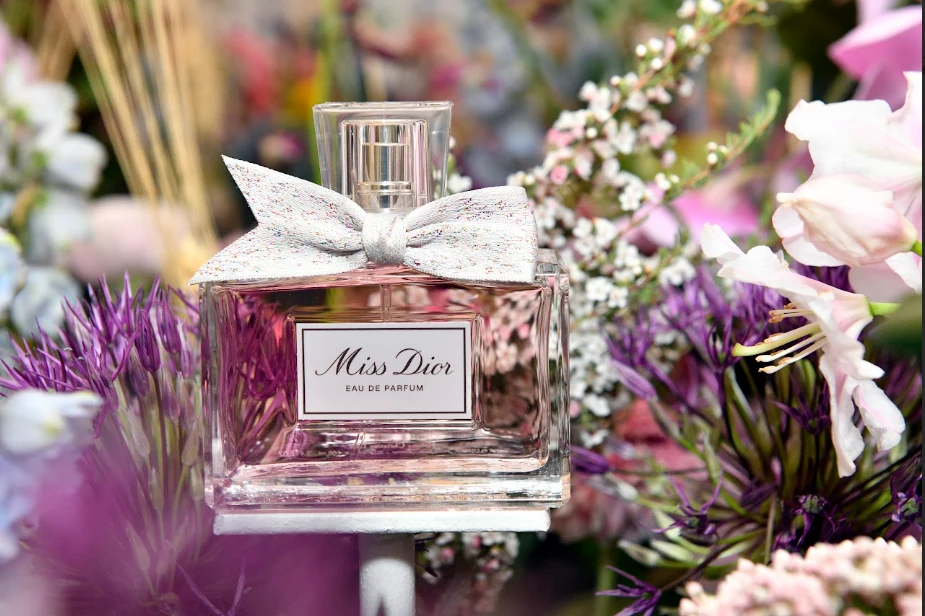 Flakon perfum Miss Dior