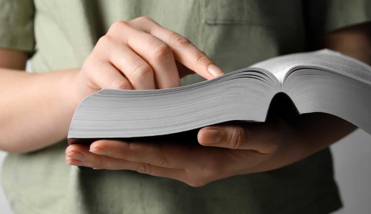 W "cudzysłowie" czy w "cudzysłowiu"? 