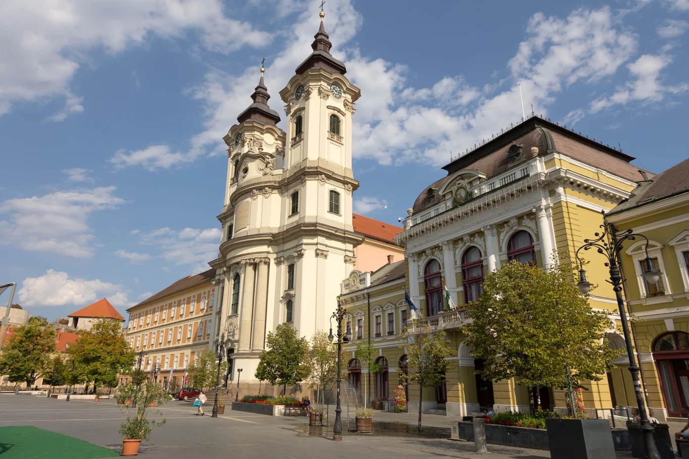 Eger to miasto wspaniałej architektury i zabytków. Eger to miasto wspaniałej architektury i zabytków.