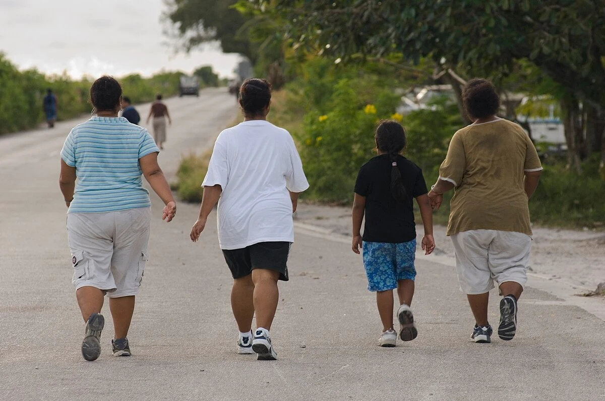 Wielu mieszkańców Nauru zmaga się m.in. z cukrzycą typu 2 i z powodu cukrzycy umiera Wielu mieszkańców Nauru zmaga się m.in. z cukrzycą typu 2 i z powodu cukrzycy umiera