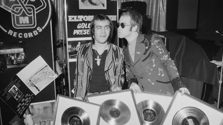 Bernie Taupin i Elton John w 1973 r.