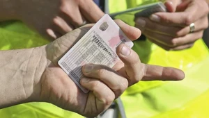 Masz jeden z tych kodów w prawie jazdy? Sprawdź, bo zapłacisz 1500 zł