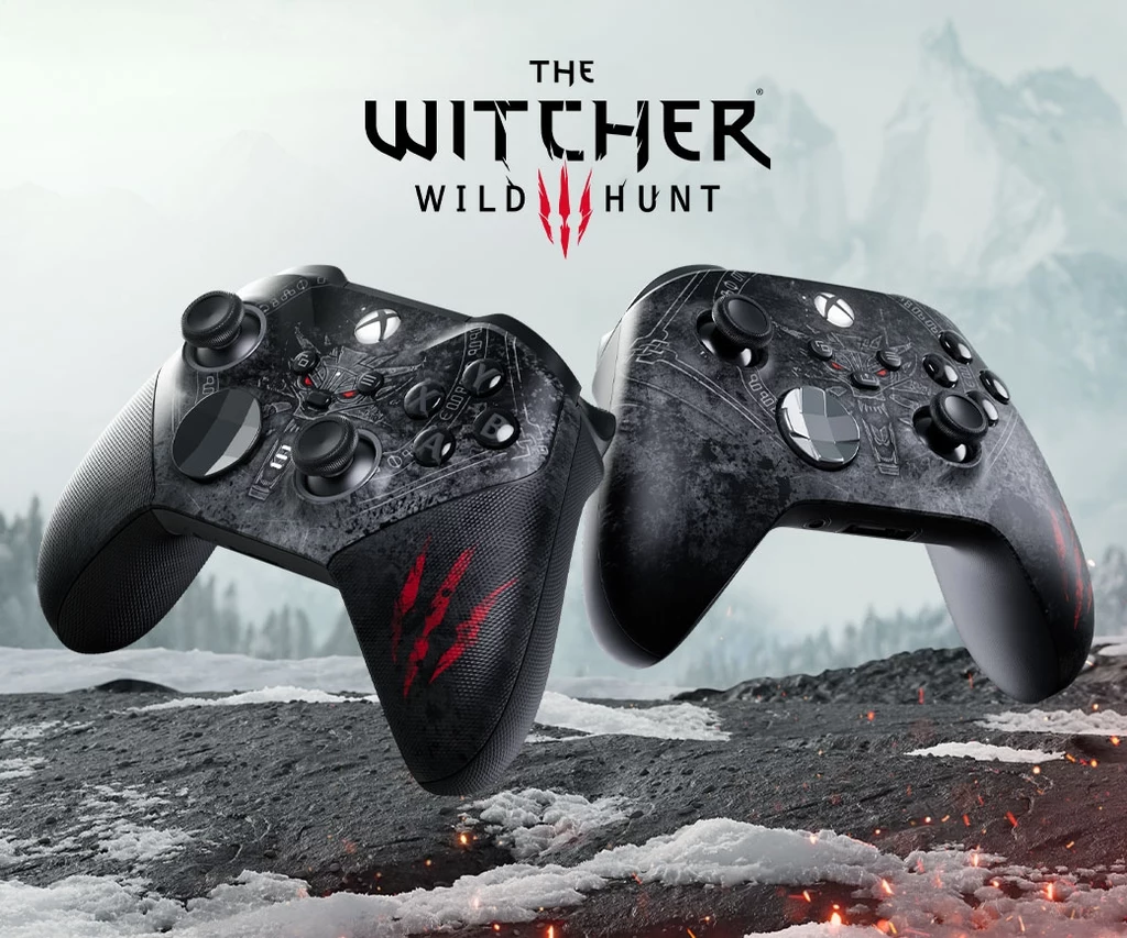 Nowe kontrolery Xbox inspirowane Wiedźminem Dwa limitowane kontrolery do konsoli Xbox ozdobione motywami z gry Wiedźmin Dziki Gon na tle górzystego krajobrazu pokrytego śniegiem.