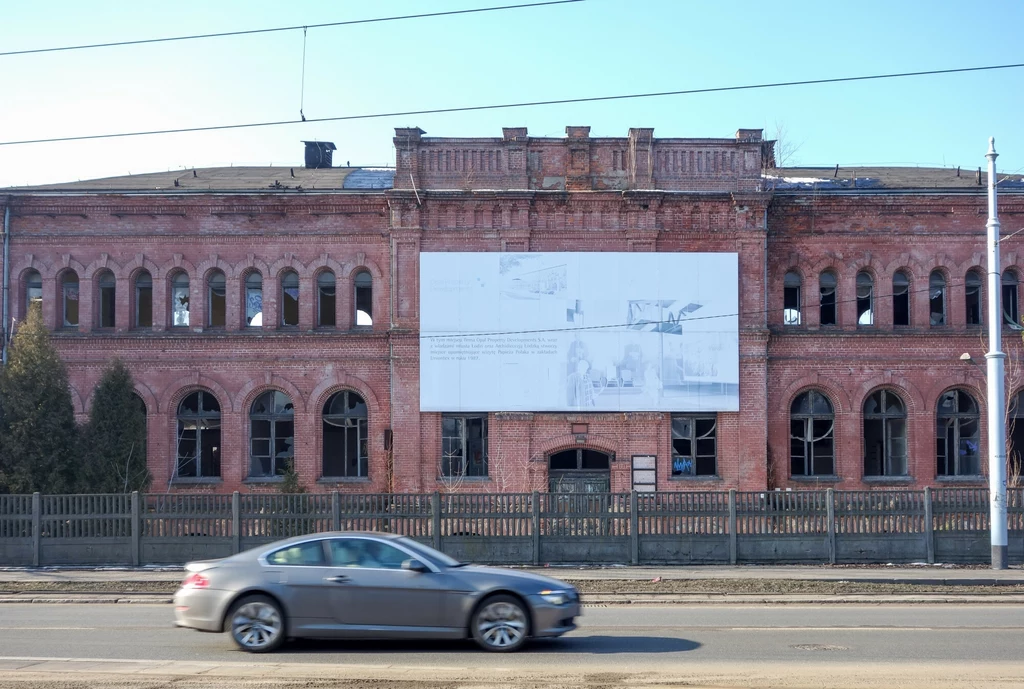 Dawne zakłady Przemysłu Bawełnianego Uniontex w ruinie. Były to tkalnie łódzkiego fabrykanta Karola Scheiblera Dawne zakłady Przemysłu Bawełnianego Uniontex w ruinie. Były to tkalnie łódzkiego fabrykanta Karola Scheiblera