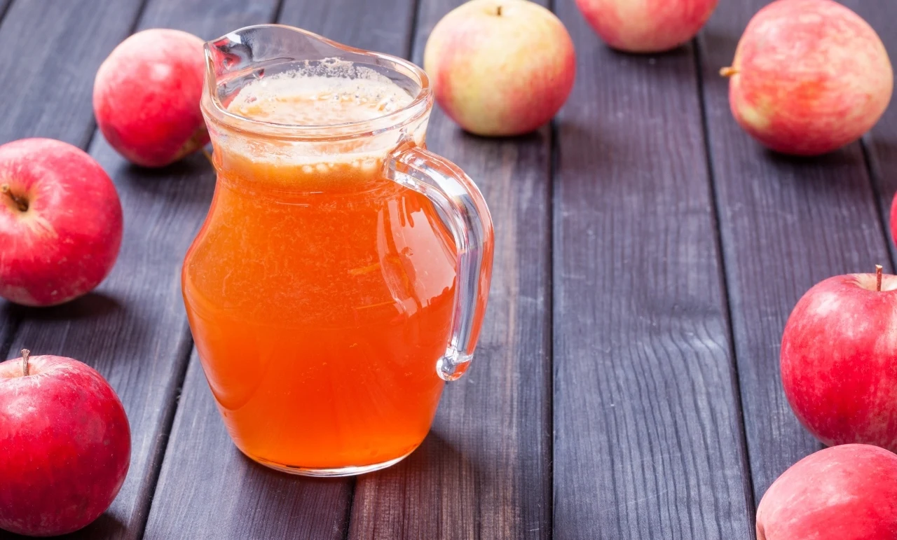 Kompot z jabłek i wiśni