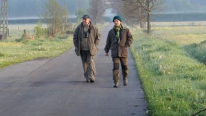 Gdy wybija północ, zaczyna się szukanie ptaków. W dobę znaleźli ich 167