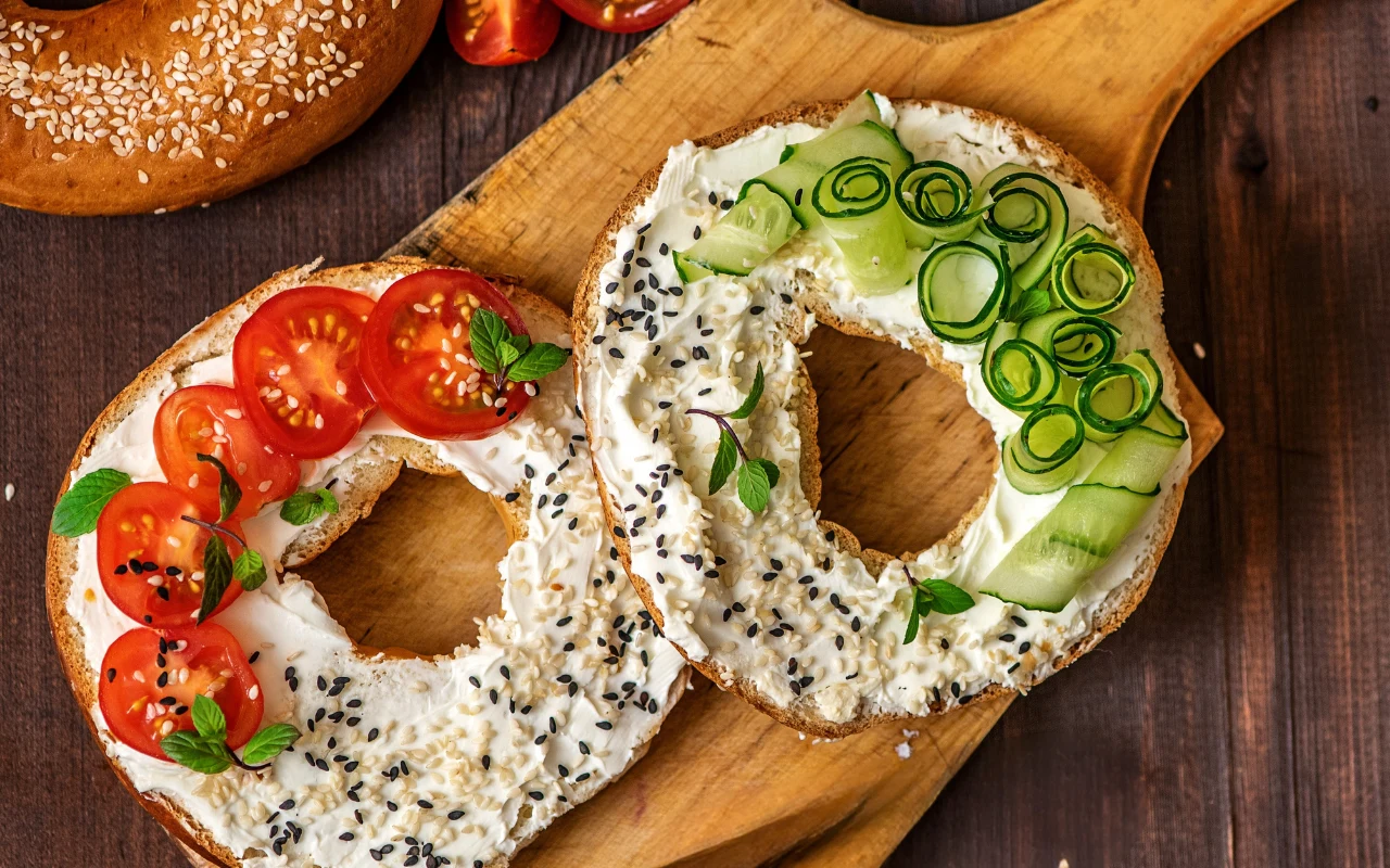 Obwarzanki krakowskie z pastami Mateusza Gesslera