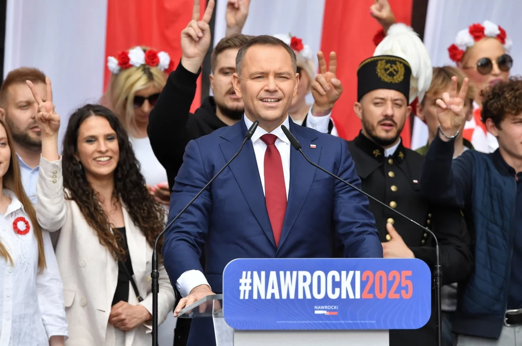 Karol Nawrocki przemówił do wyborców na placu Zamkowym Karol Nawrocki przemówił do wyborców na placu Zamkowym