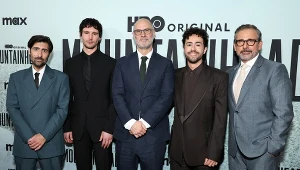 Jason Schwartzman, Cory Michael Smith, Jesse Armstrong, Ramy Youssef i Steve Carell podczas premiery filmu "Mountainhead"