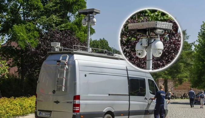 Ruchome Stanowisko Dowodzenia jest wyposażone w sprzęt do monitoringu