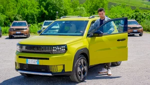Fiat Grande Panda, obok 113-konnego napędu elektrycznego, dostępny jest również w odmianie hybrydowej o mocy 110 KM.