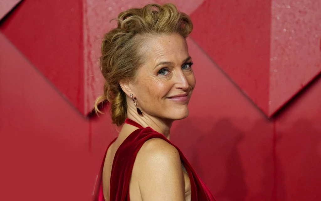 Gillian Anderson