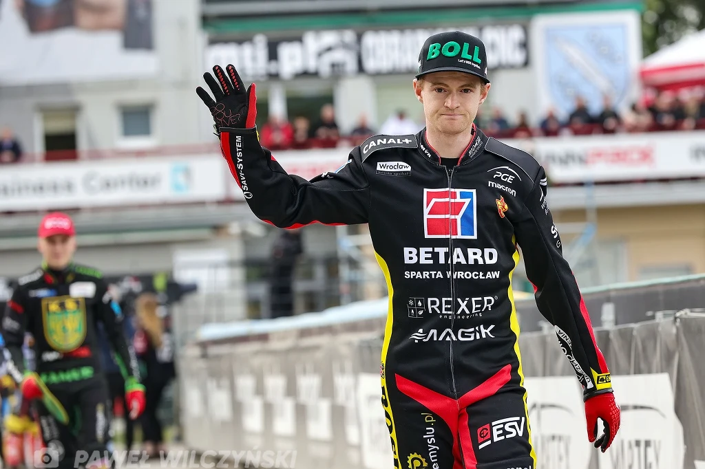 Brady Kurtz rok temu był gwiazdą ROW-u Rybnik, a teraz błyszczy w barwach Sparty Wrocław. Brady Kurtz rok temu był gwiazdą ROW-u Rybnik, a teraz błyszczy w barwach Sparty Wrocław.