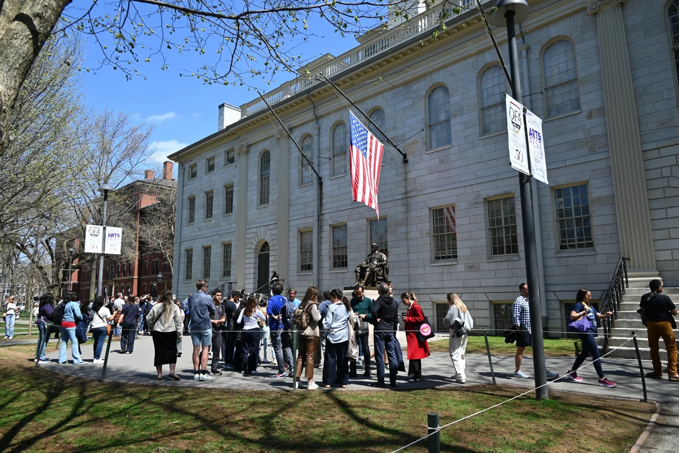Trwa finansowa "wojna" Donalda Trumpa z Uniwersytetem Harvarda (Massachusetts) Trwa finansowa "wojna" Donalda Trumpa z Uniwersytetem Harvarda (Massachusetts)