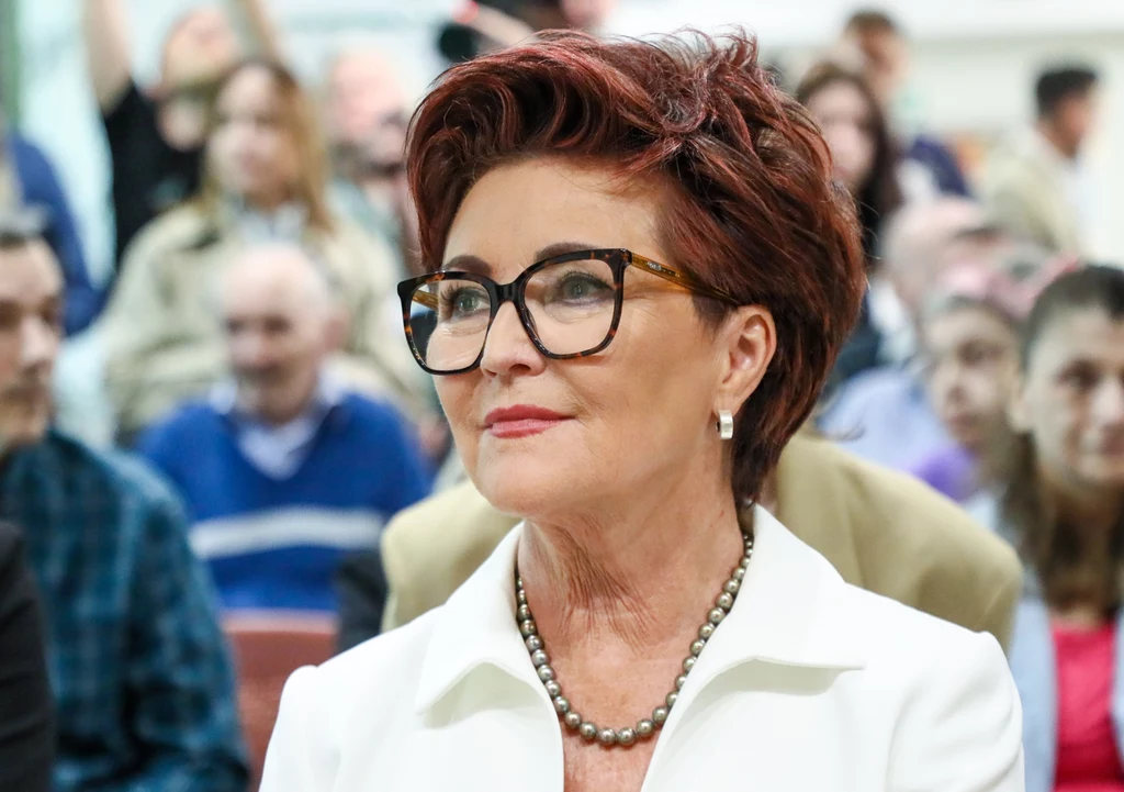 Jolanta Kwaśniewska zaprezentowała się w jednym z najmodniejszych krojów spodni sezonu Jolanta Kwaśniewska zaprezentowała się w jednym z najmodniejszych krojów spodni sezonu
