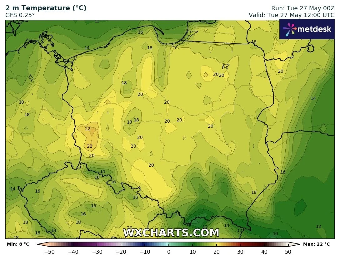 Kolorowa mapa Polski prezentująca prognozowane temperatury powietrza na poziomie 2 metrów na dzień 27 maja o godzinie 12:00, z zaznaczonymi wartościami temperatury w stopniach Celsjusza w różnych częściach kraju, od 8°C do 22°C.