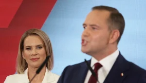 Marta Nawrocka jest żoną Karola Nawrockiego, kandydata popieranego przez PiS w tegorocznych wyborach prezydenckich.