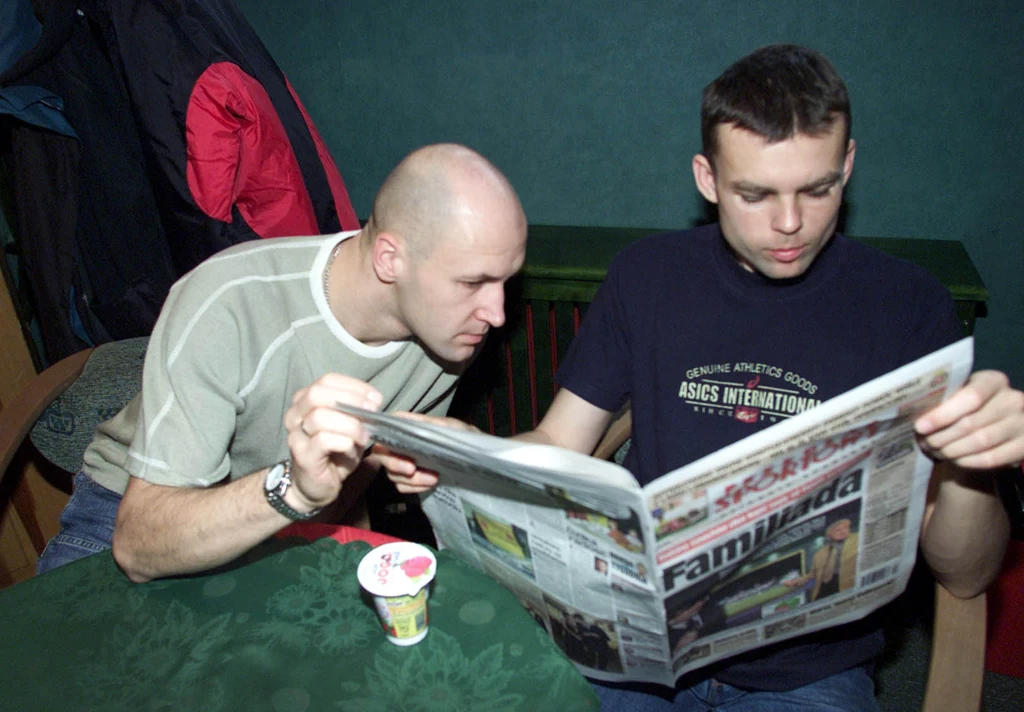 Piotr Gładki (po prawej) i Paweł Januszewski w 2003 roku Piotr Gładki (po prawej) i Paweł Januszewski w 2003 roku