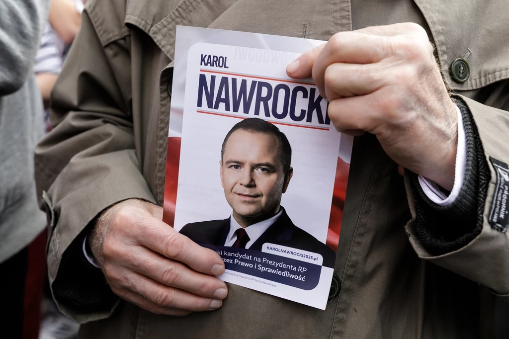 Karol Nawrocki może liczyć na swoich zwolenników - niezależnie od medialnych publikacji