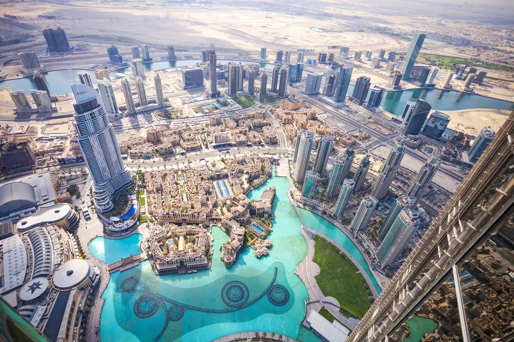 Widok na centrum Dubaju z Burj Khalifa