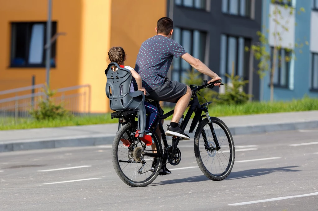 ADAC sprawdziło foteliki rowerowe dla dzieci. Tańsze są lepsze od markowych ADAC sprawdziło foteliki rowerowe dla dzieci. Tańsze są lepsze od markowych